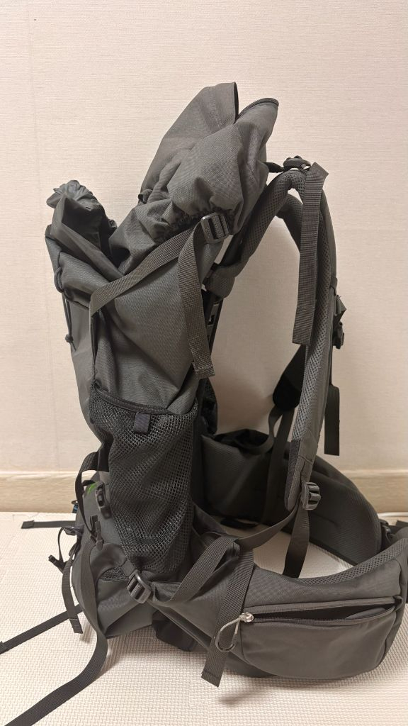 오스프리 렌 65 여성 등산 배낭 그레이 (방수커버 포함) 이미지