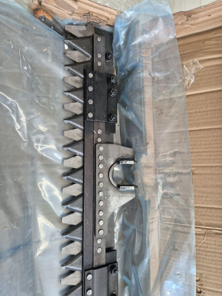 콤바인 구보다 커터날 벼단절기 길이 약 1.76m 이미지