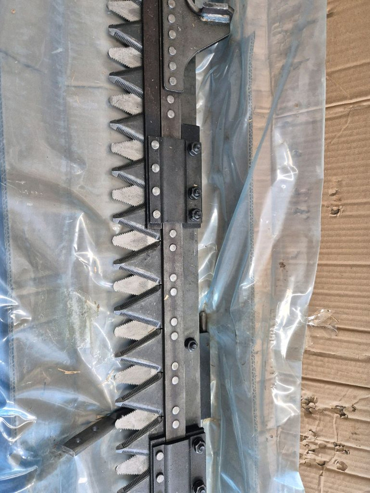 콤바인 구보다 커터날 벼단절기 길이 약 1.76m 이미지