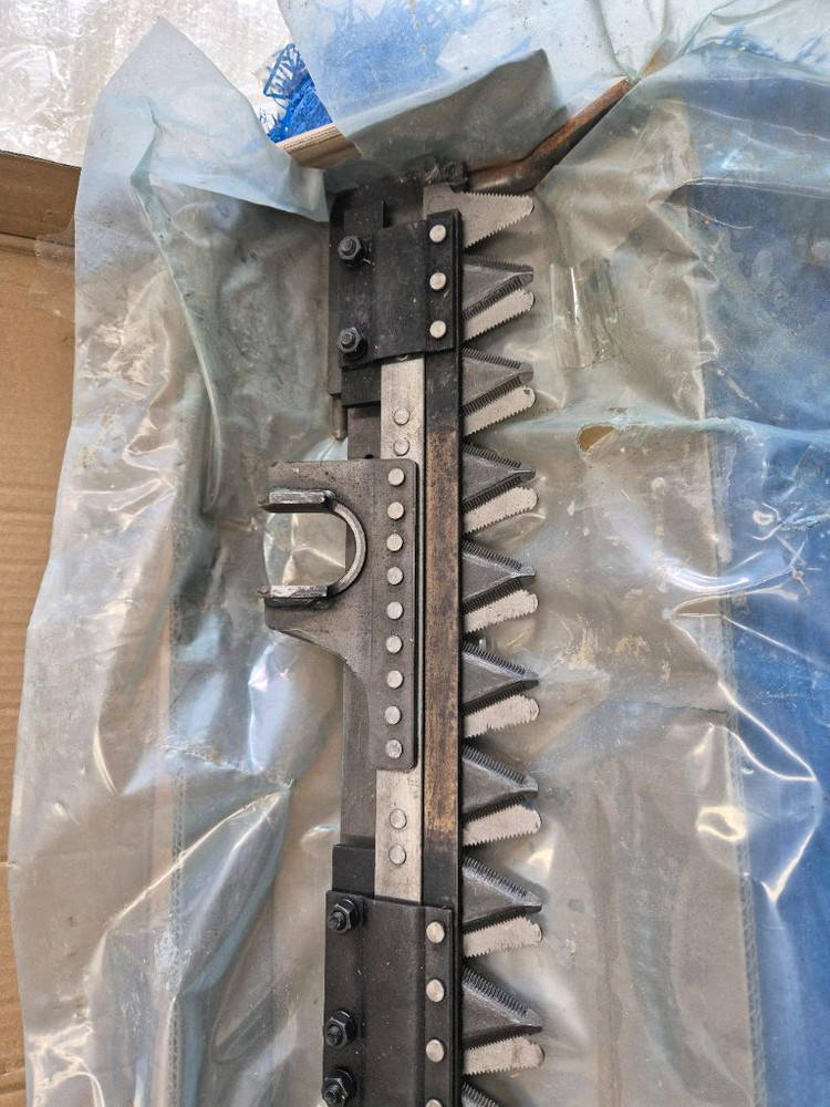 콤바인 구보다 커터날 벼단절기 길이 약 1.76m 이미지