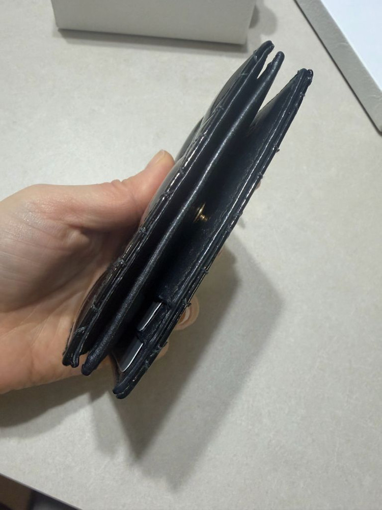 디올 카드지갑 이미지