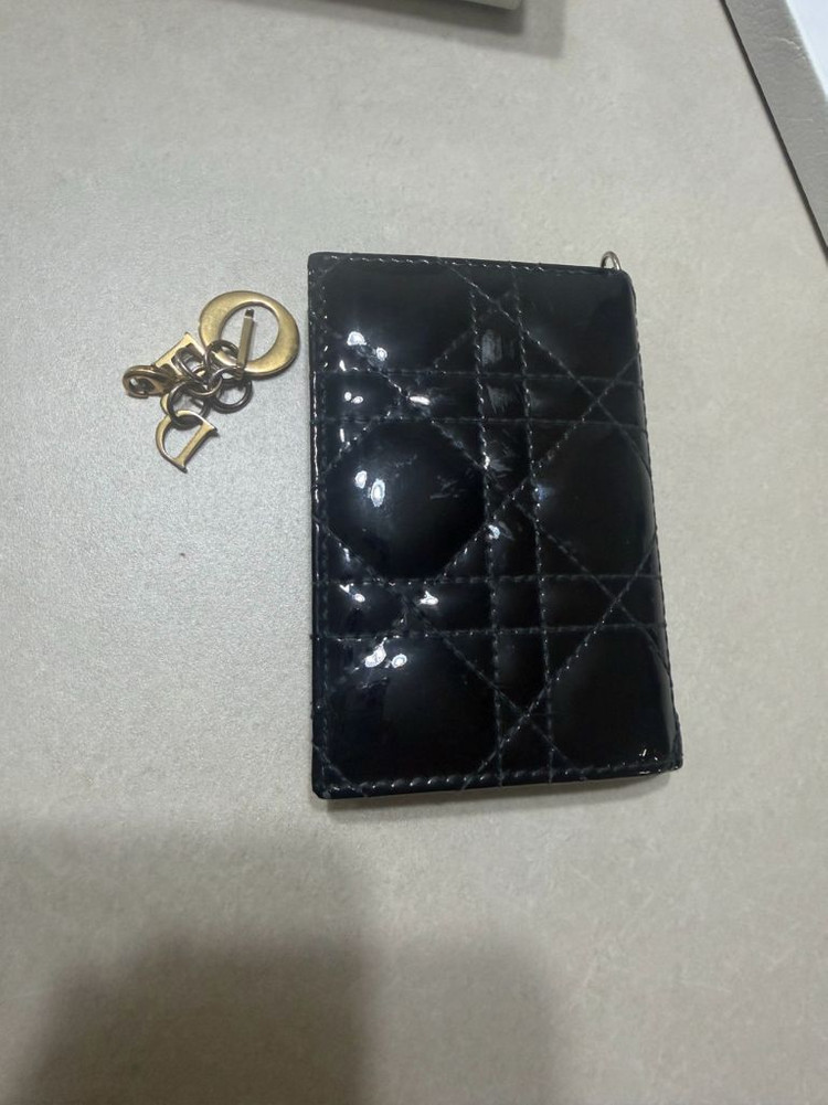 디올 카드지갑 이미지