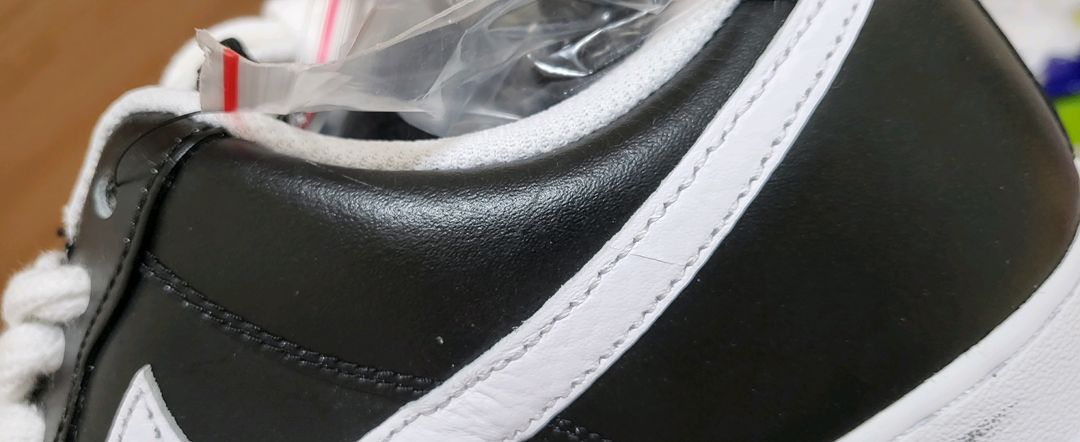 나이키 피스마이너스원 피마원 295 판매합니다 이미지