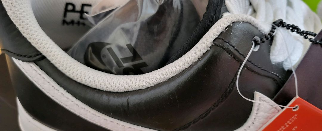 나이키 피스마이너스원 피마원 295 판매합니다 이미지