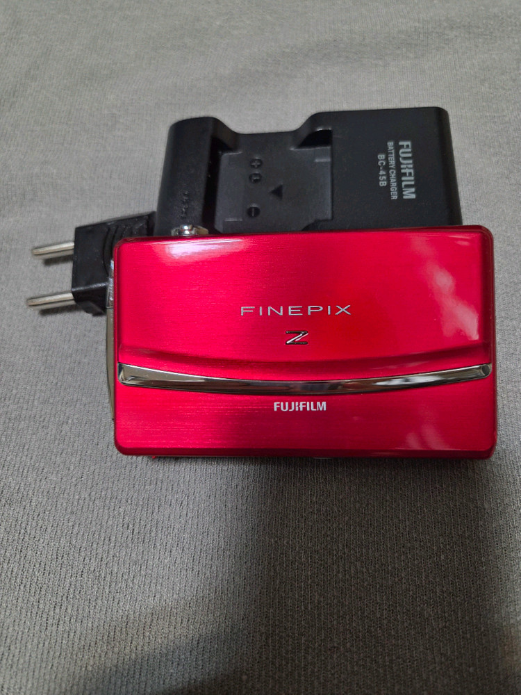 후지 finepix z90 빈티지 디카 이미지