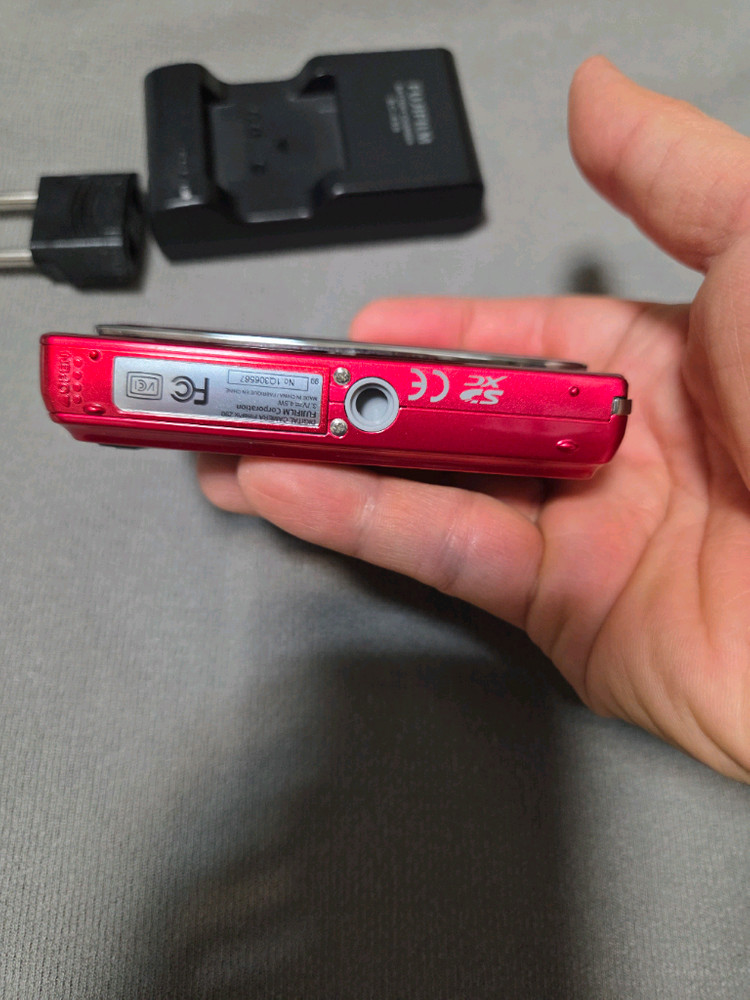 후지 finepix z90 빈티지 디카 이미지