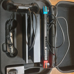 닌텐도 스위치 개선판 상태 좋음 주변기기 다 있음 이미지