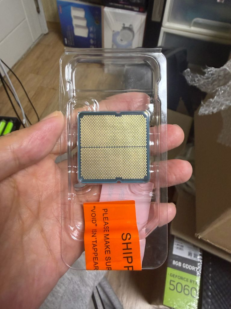 AMD 라이젠5 9600X CPU 이미지
