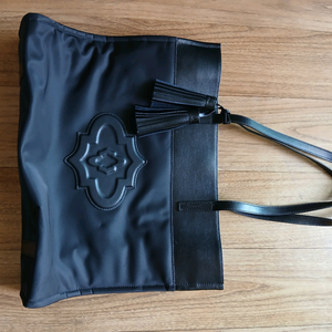 오야니 블랙 숄더백 이미지