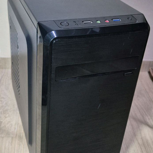 i3-7100 & GTX660 본체 이미지