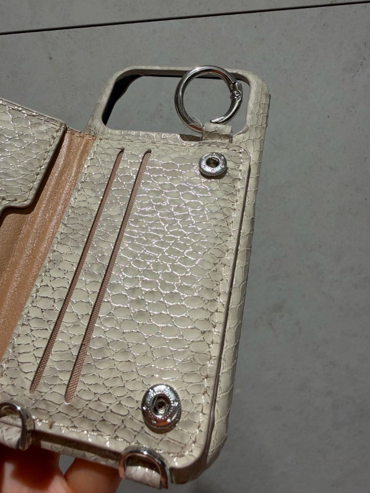 아이폰17프로 거울 카드지갑 뱀피패턴 (정가 44000) 이미지