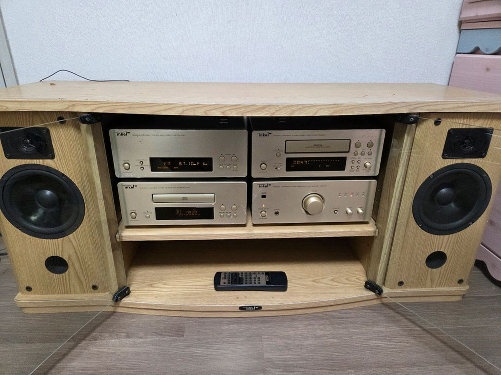 인켈 오디오 858V 풀세트,올 수리된 제품,스피커,리모컨,장식장 포함 이미지