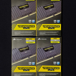 커새어 DDR4 64GB 3200MHz 메모리 4개 세트 이미지