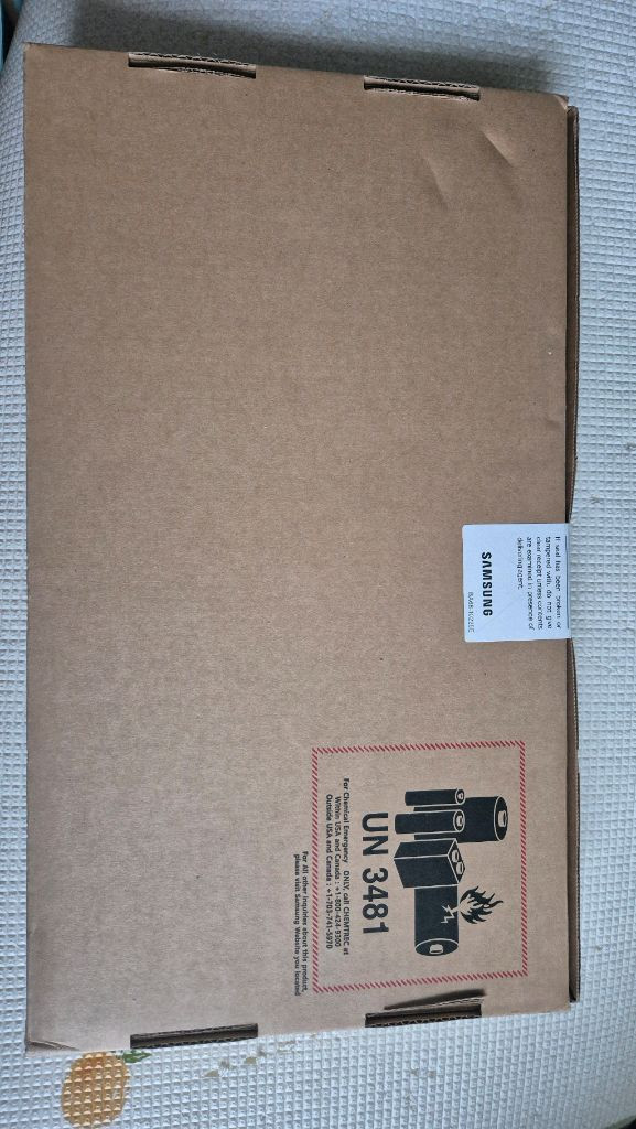 갤럭시북2 360도 회전 2-in-1 노트북 터치스크린 새상품 이미지