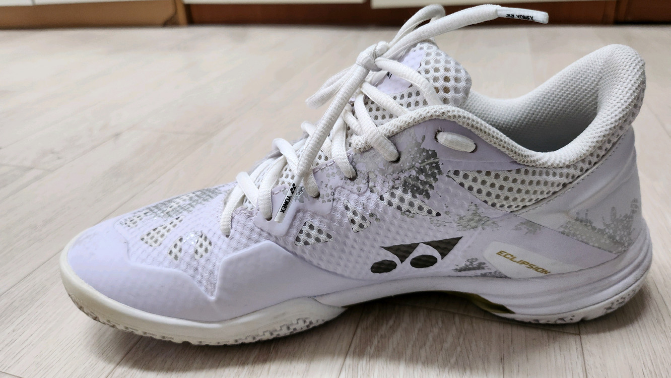 배드민턴화 이미지