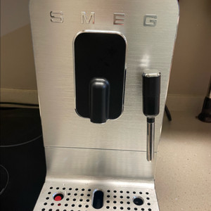스메그 전자동 커피머신 BCC02 블랙 스팀 이미지