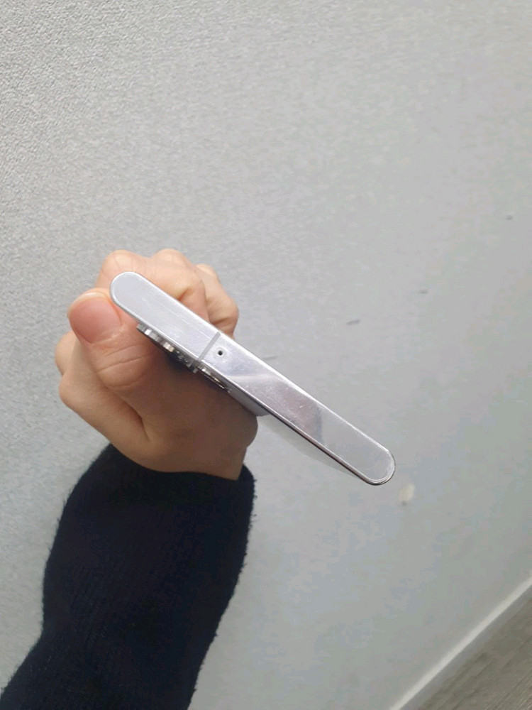 갤럭시 s22 울트라 256기가 블랙 화이트 자급제 핸드폰 이미지