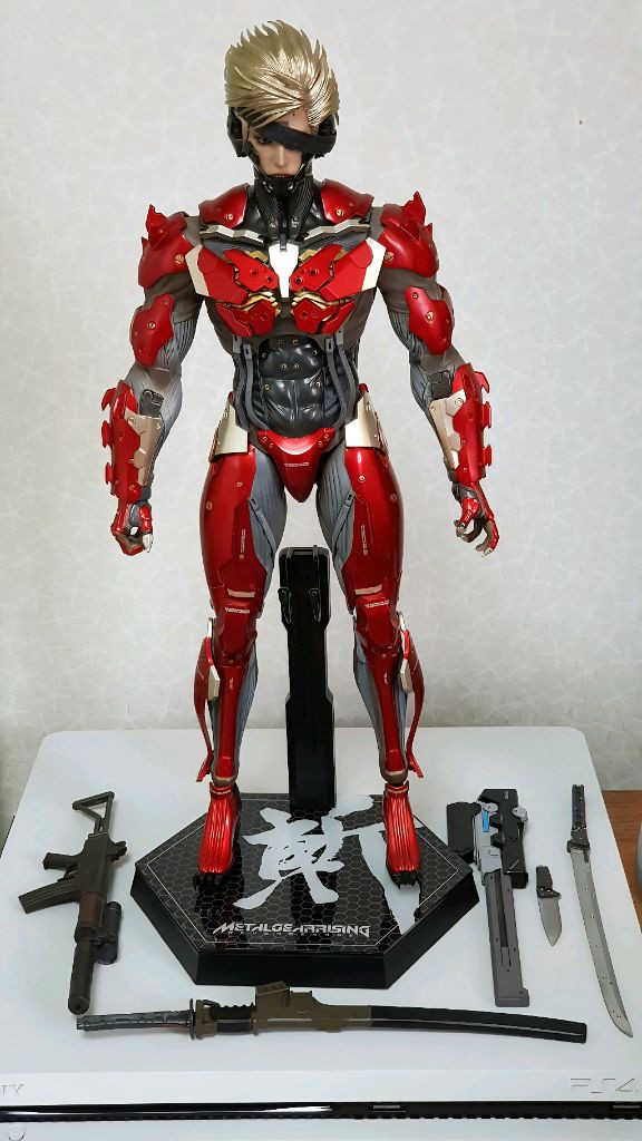 핫토이 메탈기어 라이징 라이덴 이미지