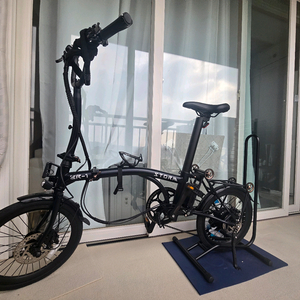 스톰 BR 전기자전거 트라이폴드 브롬톤 스타일 팝니다. 이미지