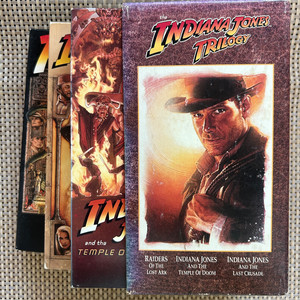 영미판 비디오 테이프 1989 인디아나존스 3부작 박스세트 조지루카스 스티븐스필버그 해리슨포드 vhs 팝니다 이미지