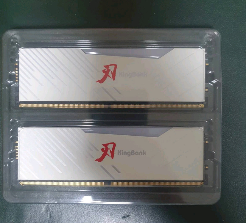 킹뱅크 RGB DDR5 6400 CL32 64GB (32GB x 2) 하이닉스 A다이 이미지