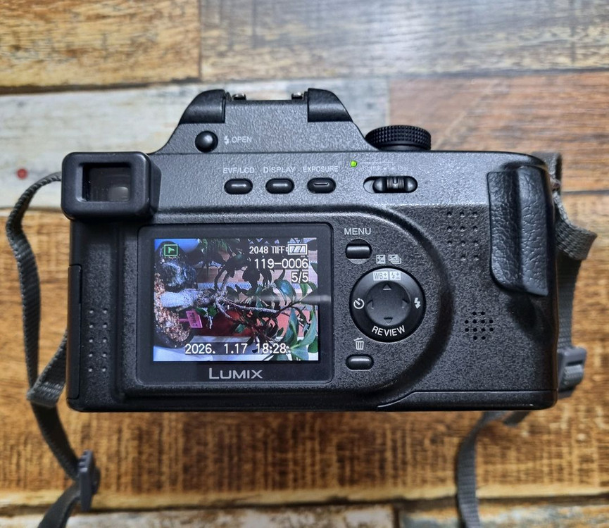 파나소닉 하이엔드 카메라 dmc-fz20 팝니다. 이미지