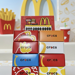 맥도날드 크록스 + 주차 전화번호판 판매합니다 이미지