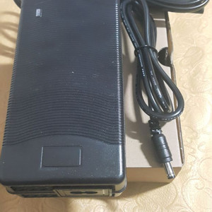 전기자전거 고속충전기 퀄리 모토벨로 퀵보드 48v 4A 이미지