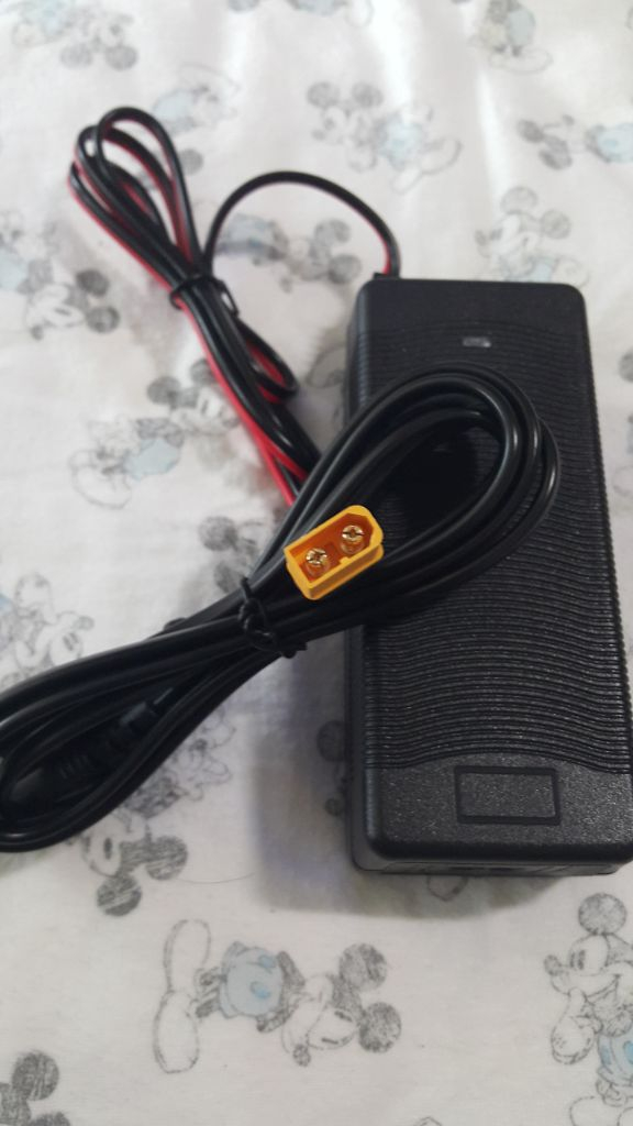 전기자전거 고속충전기 퀄리 모토벨로 삼천리 퀵보드36v 이미지