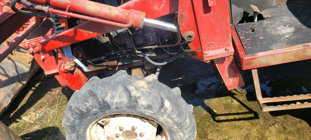 국제 43마력 트랙터 트렉트 트랙타 트렉터 트랙트 로더 본기 로터리 일발시동 엔진상태좋음 이미지