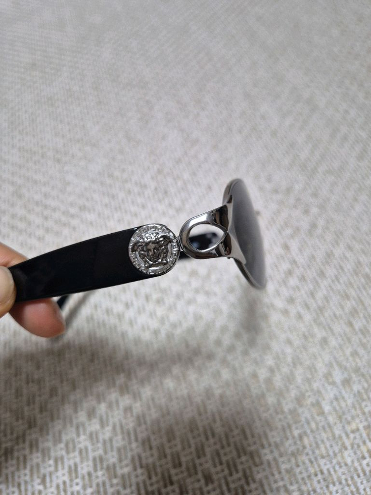 (정품) 지아니 베르사체 메두사 선글라스 블랙 90s 선글라스 이미지