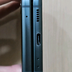 갤럭시 z플립3 자급제 블랙 A급 10만에팔아요 이미지