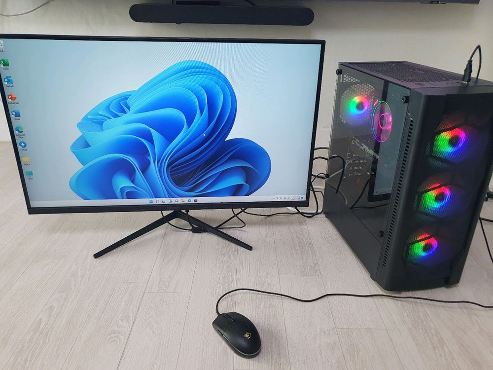 보증남아있는라이제5600G 컴퓨터32인지모니터싸게드려요 이미지