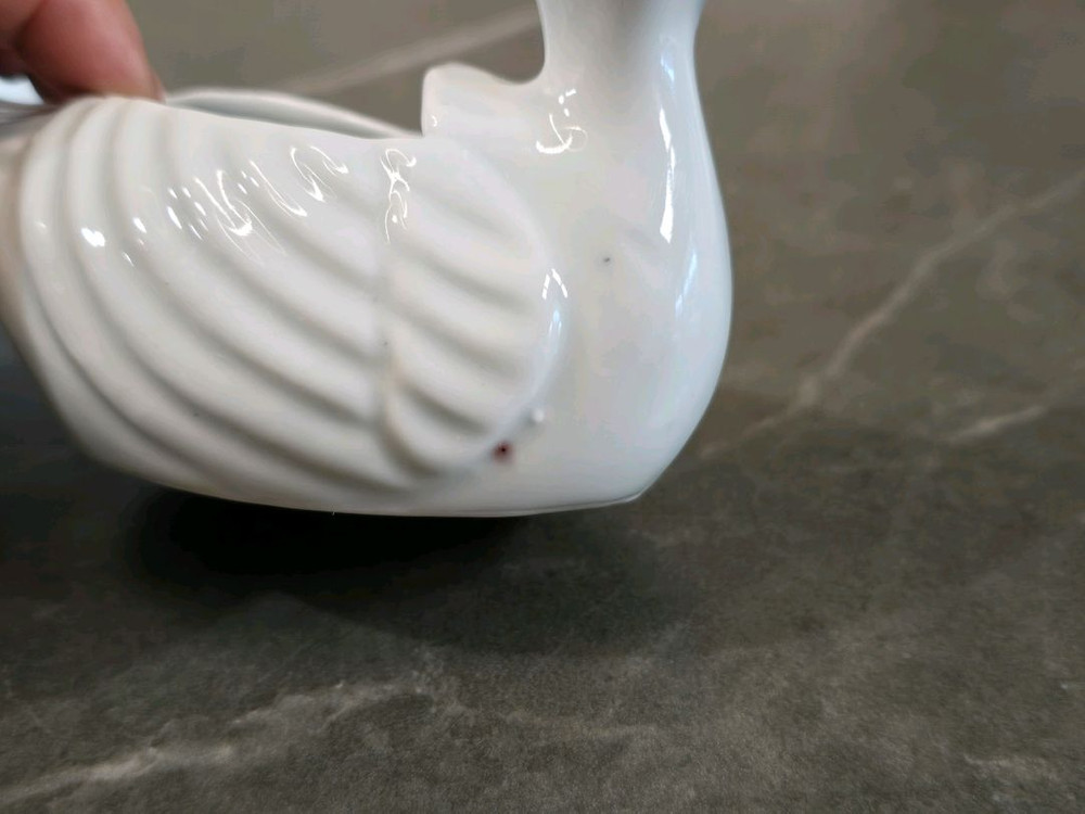 청화백자 오리 한쌍 이미지