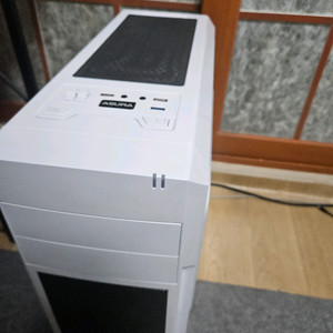 i7-7700k gtx1080 본체팝니다 이미지