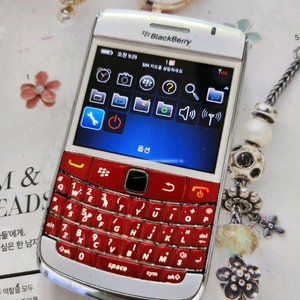 올드폰 블랙베리 볼드 blackberry 9700 이미지