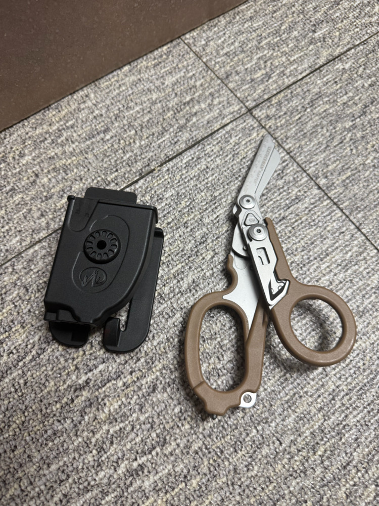 레더맨 랩터 이미지