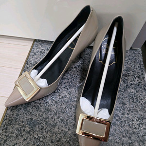 로저비비에 펌프스 36.5 이미지