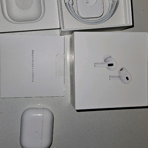 에어팟 2세대 프로 왼쪽유닛 이랑 본체 풀박스 팝니다 이미지