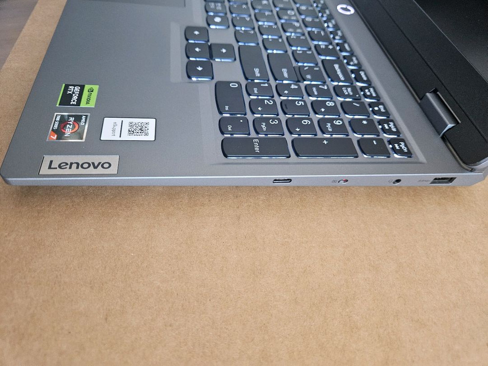 레노버 LOQ 15ARP9 15인치 노트북 RTX4050 풀박스 이미지