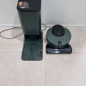 LG오브제 먼지 로봇청소기 R9 먼지스테이션 포함 이미지