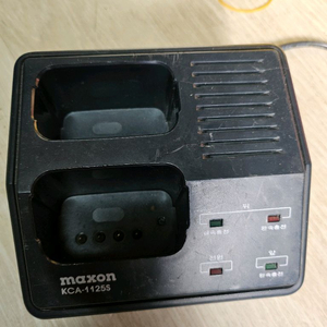 Maxon KCA-1125S 무전기용 배터리 충전기 이미지