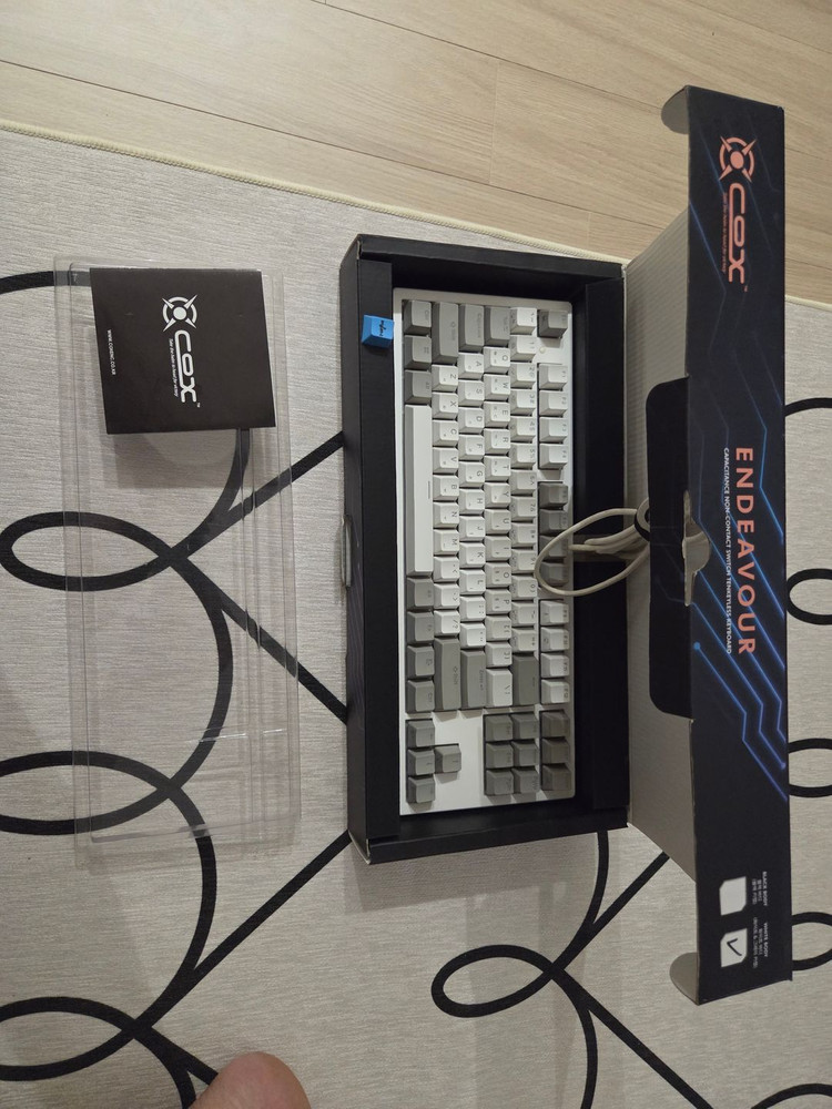 엔데버 무접점 기계식 키보드 50g 화이트/그레이 팝니다. 이미지