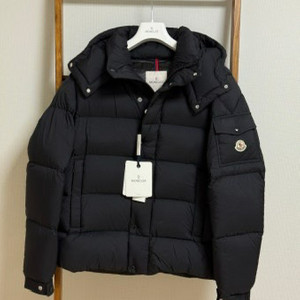 몽클레어 베제르 패딩 팔아요 이미지