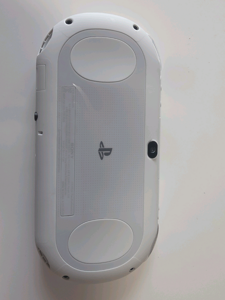 [S급/풀구성] PS Vita 2세대 화이트 + 호리 정품 L2/R2 그립 + 타이틀 3종 (충전기 2개 포함) 이미지