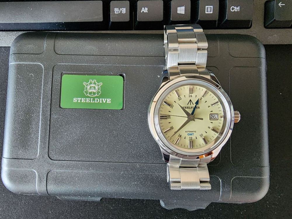 마이크로 브랜드 / 스틸플라이어 GMT 오토매틱 시계 이미지