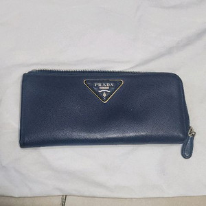 프라다 삼각로고 지퍼장지갑 이미지