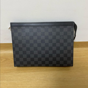 루이비통 포쉐트 보야쥬 다미에 클러치백 이미지