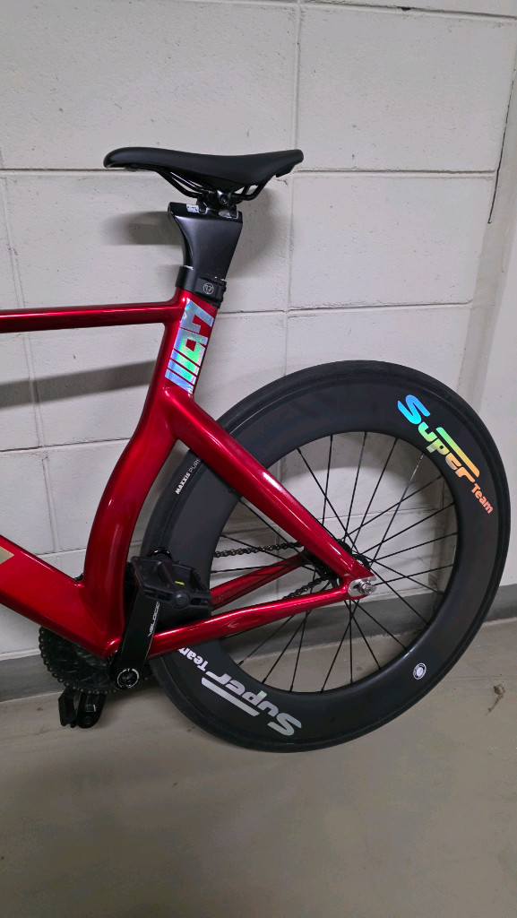 언노운 lv3 리플렉티드 레드+리볼트88카본휠 팝니다. 이미지