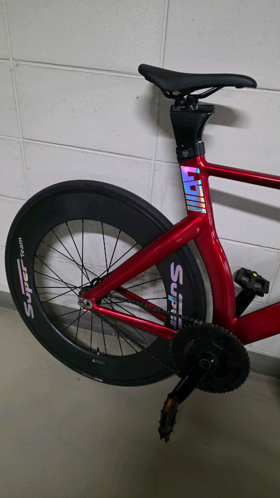 언노운 lv3 리플렉티드 레드+리볼트88카본휠 팝니다. 이미지